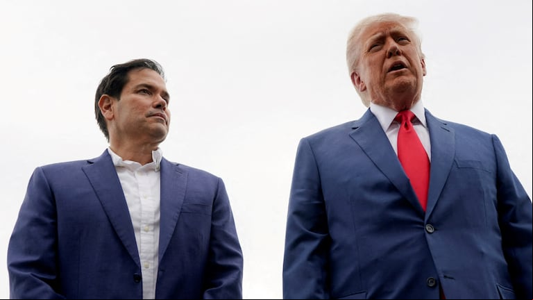 Antes de la declaración de Donald Trump, Marco Rubio publicó un comunicado en el que indicó que Estados Unidos no era parte del ataque. (Foto: REUTERS/Nathan Howard)