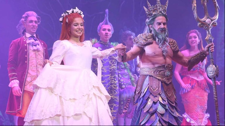 Osvaldo Laport y Albana Fuentes, en la obra "La Sirenita". (Foto: Movilpress)