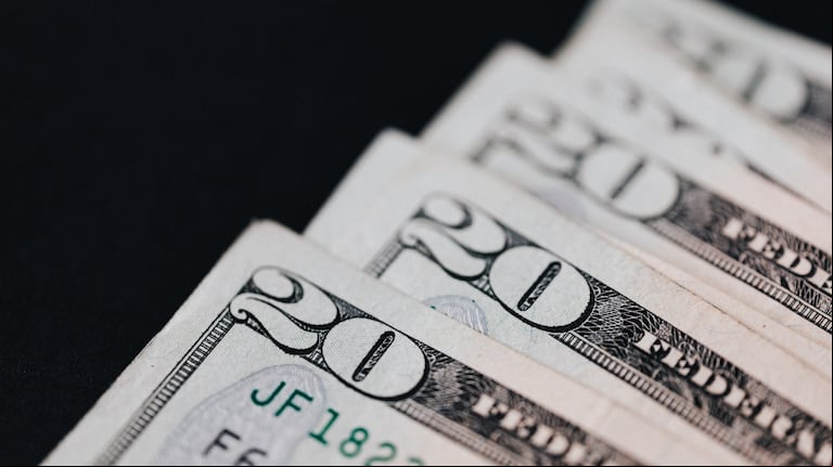 Sin cepo al dólar: a cuánto cotizan el oficial y las otras opciones cambiarias este jueves 12 de junio (Foto: Pexels).